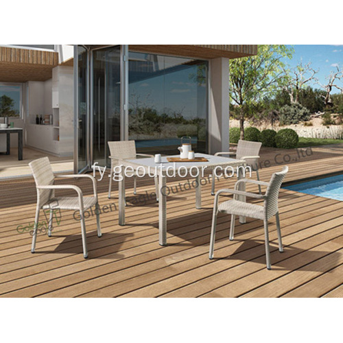 Outdoor Wicker Dining 5-stik set